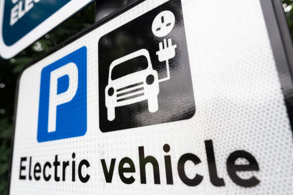 Infrastructure and government support key to UK EV growth