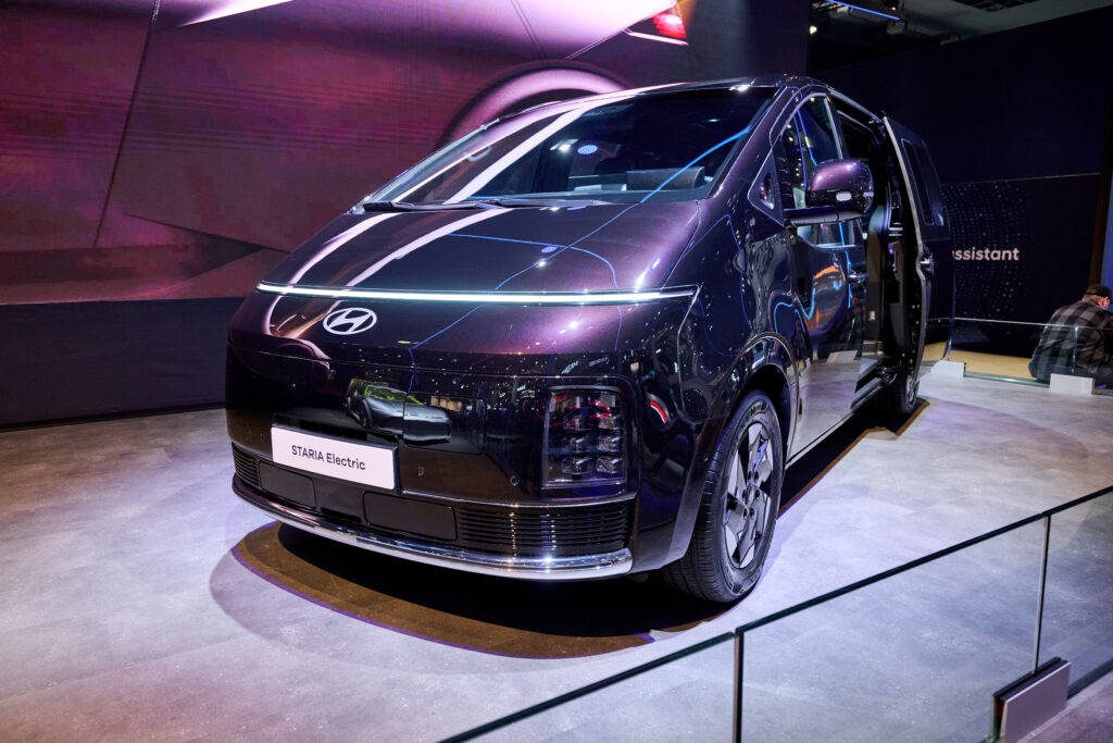 Hyundai Staria Electric auf dem Brüsseler Autosalon